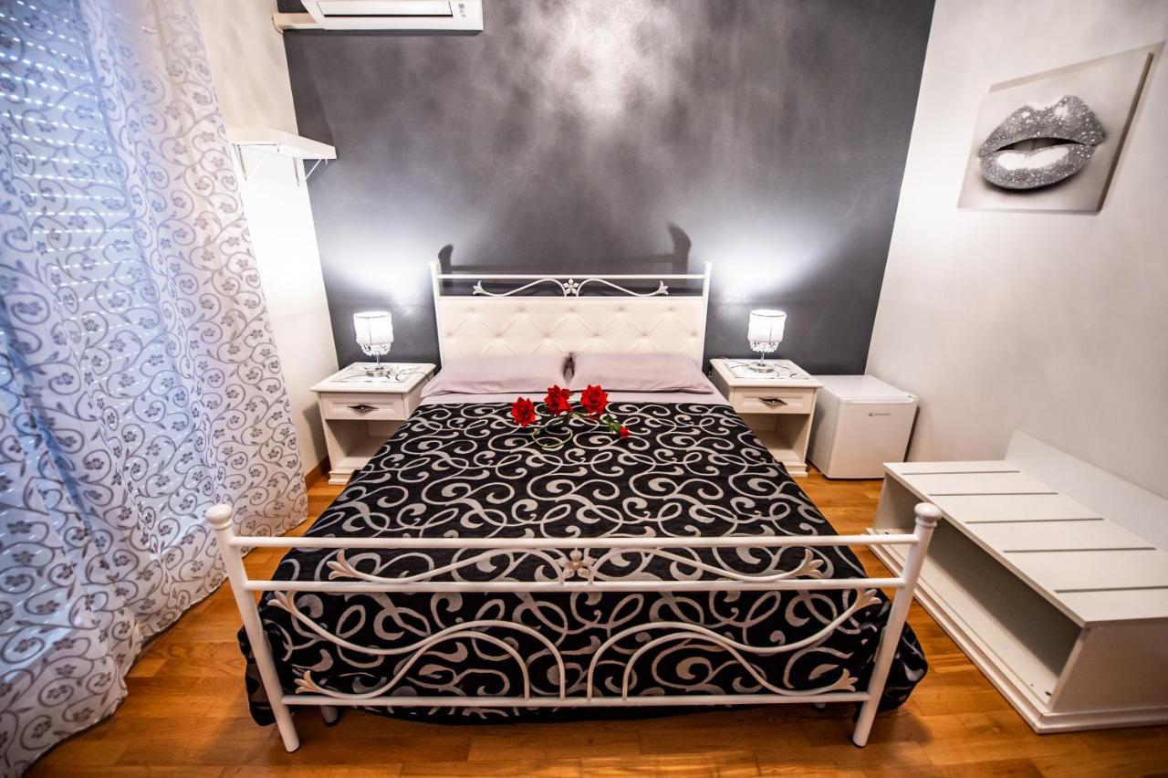 Bnb Cheope Syracuse ภายนอก รูปภาพ